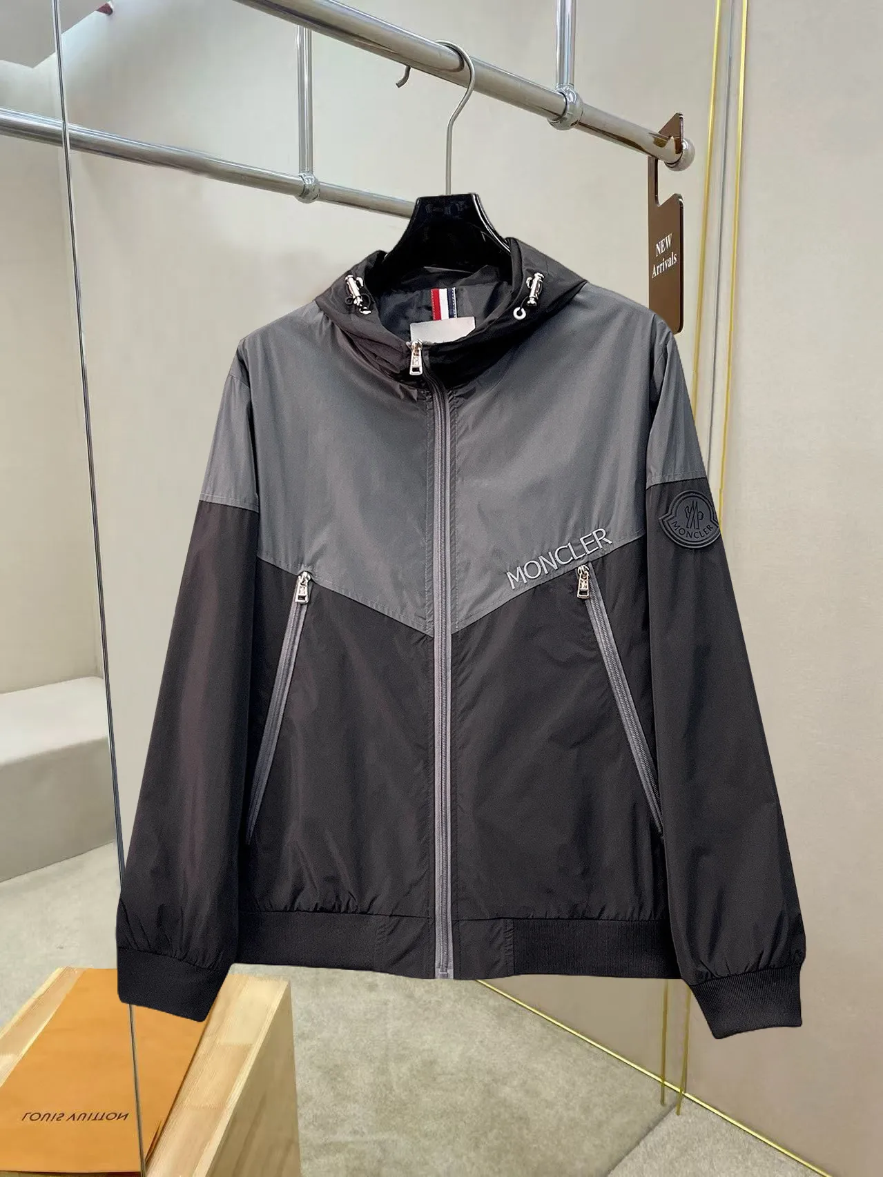 Same Style， ， 2026 New Arrival ， Original Premium Breathable ， ， ， Quality。 ， Sizes：M～3XL